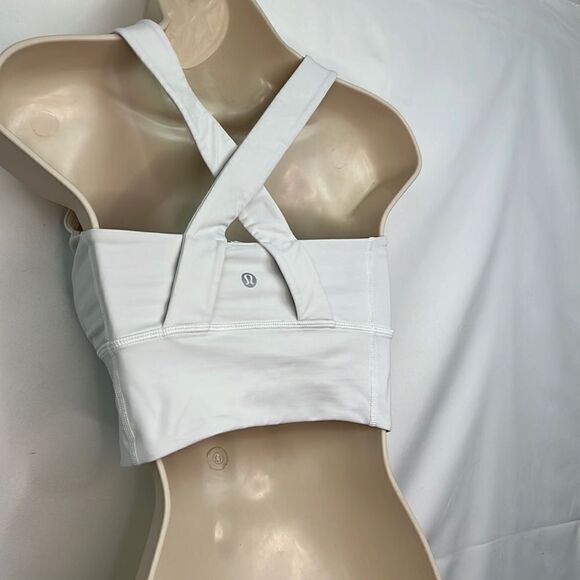 Lululemon white sports bra size 6 EUC - Picture 7 of 8